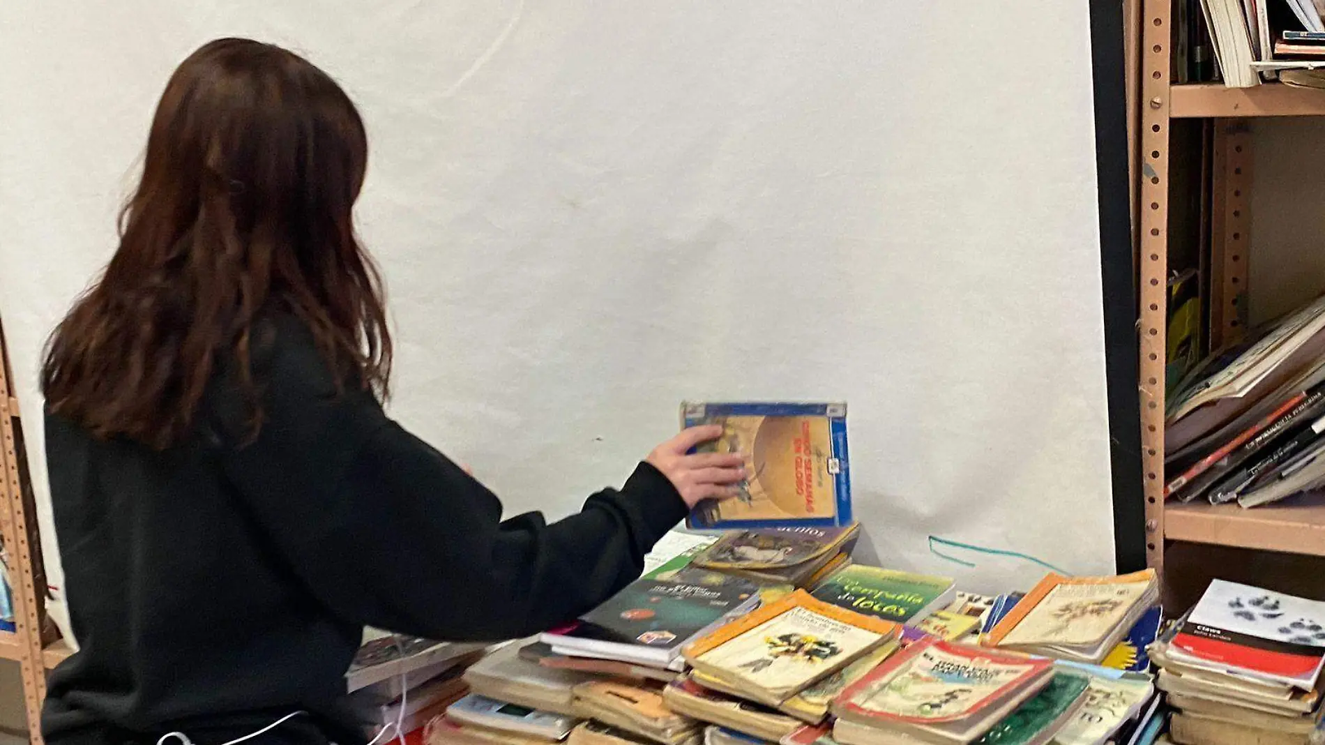 Las escuelas secundarias de esta ciudad esperan recibir materiales de lectura para enriquecer el acervo bibliográfico de las bibliotecas escolares